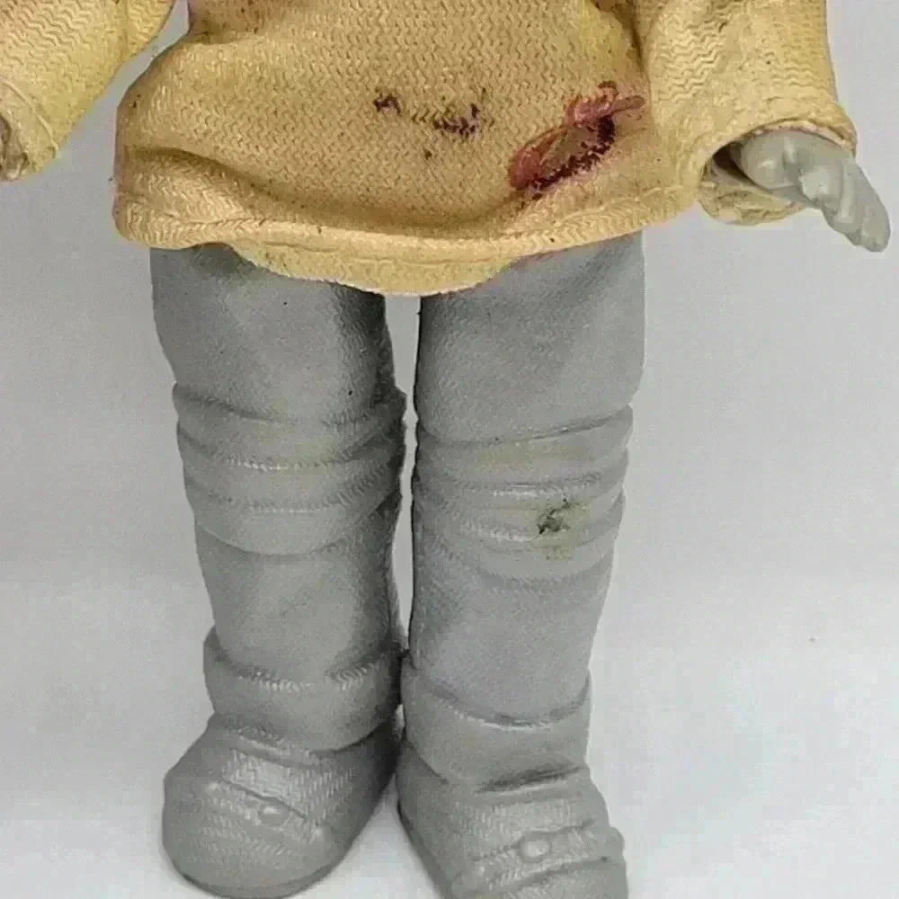 2 McDonalds Mini Figurines The Wizard of Oz Madame Alexander Scarecrow & Tin Man - Picture 9 of 12